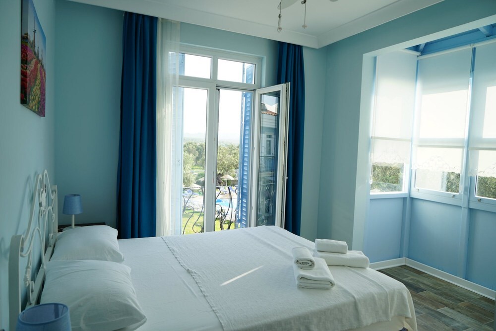 zeytin arasi apart otel in ayvalik hotel prices rooms photos reviews contacts simpletravelsearch com