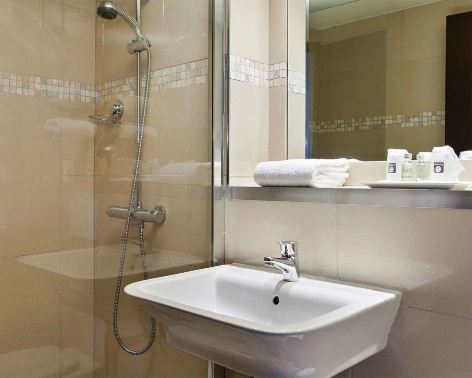Louna Hotels