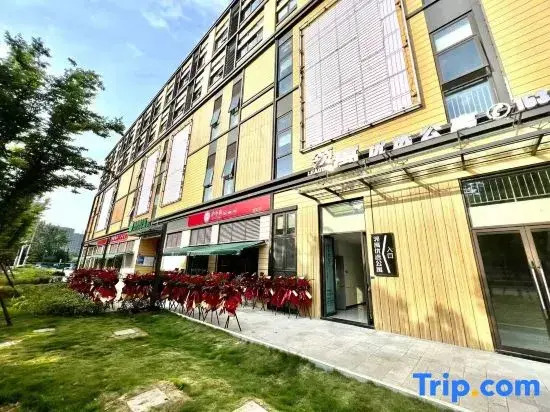Lingyu Selected Apartment (Minglou Tianlun Plaza)
