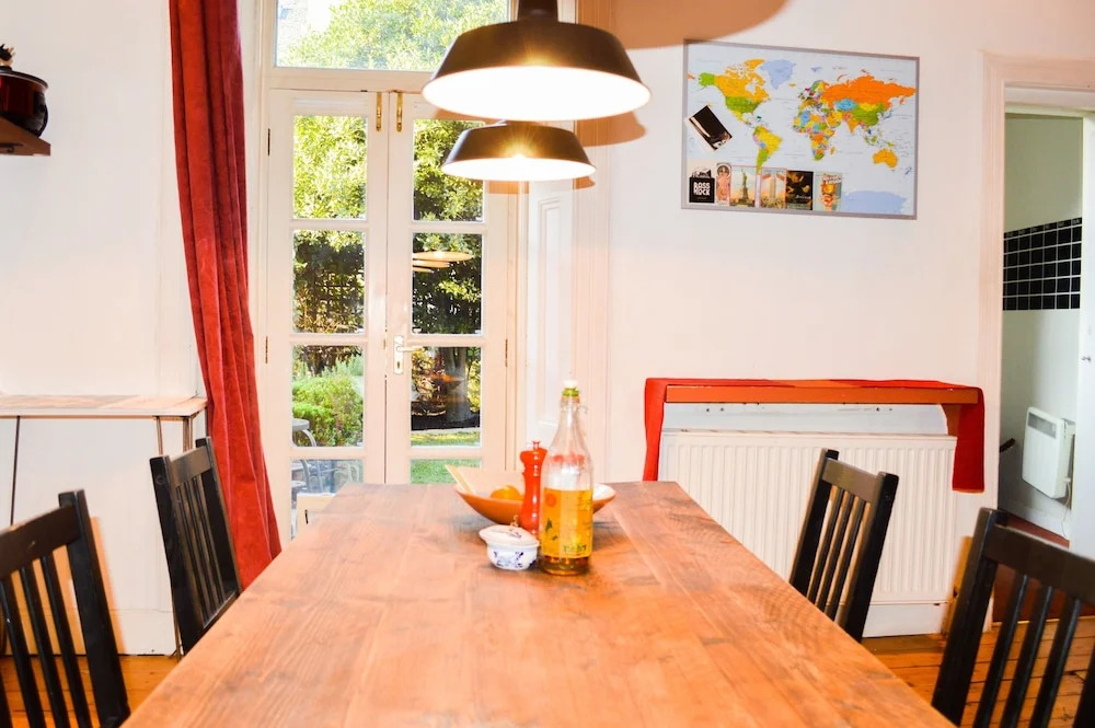 Bright Flat in Edinburgh With Private Garden