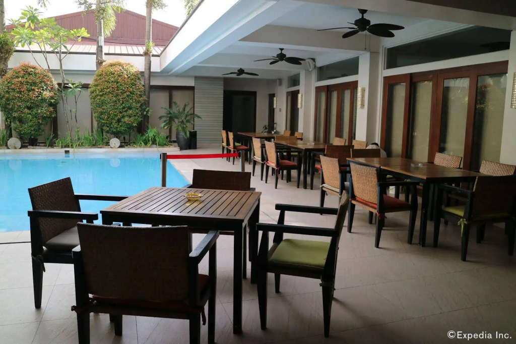Sugarland Hotel