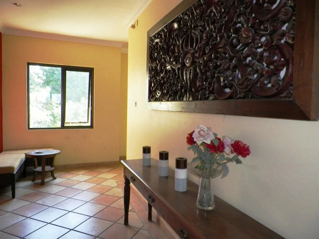 Candi View Hotel