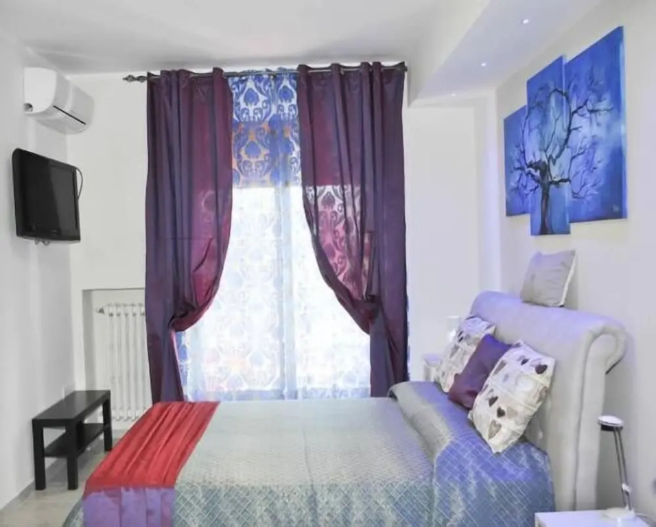 SuiteIRIS B&B