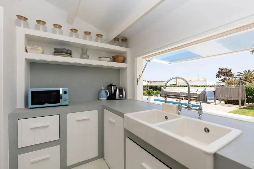Villa in Menorca With Private Pool & Beach Access