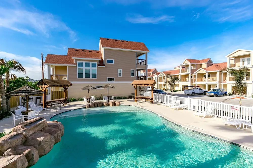 Beachside 302 - 3 Br Townhouse
