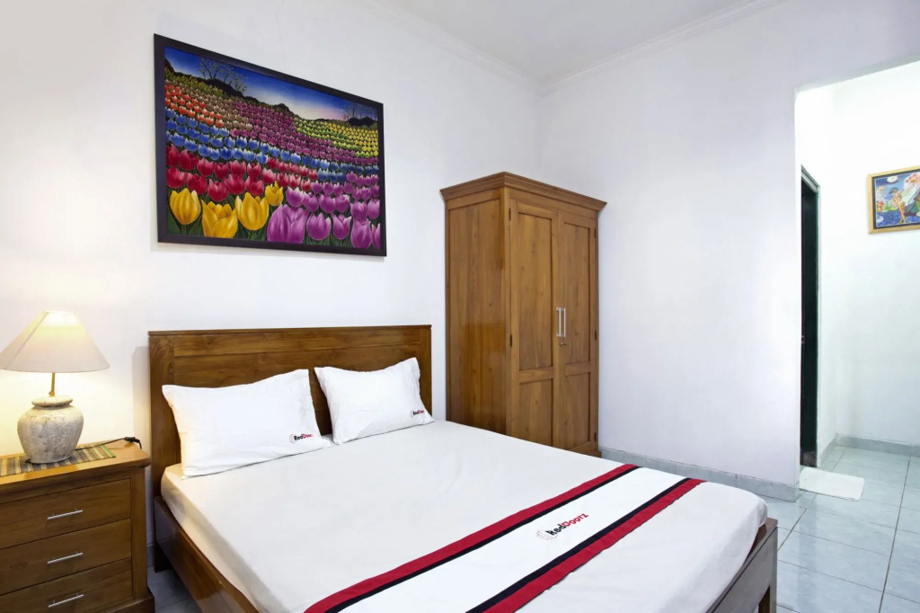 RedDoorz near Adisucipto Airport