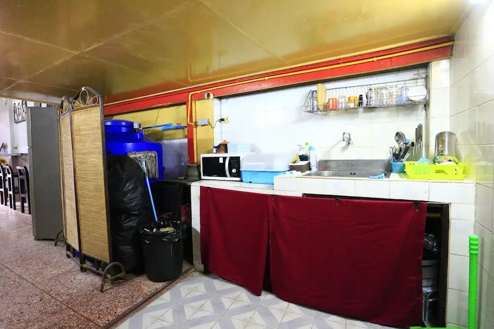 DaDa Hostel