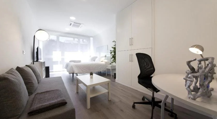 Pensión T5 Donostia Suites