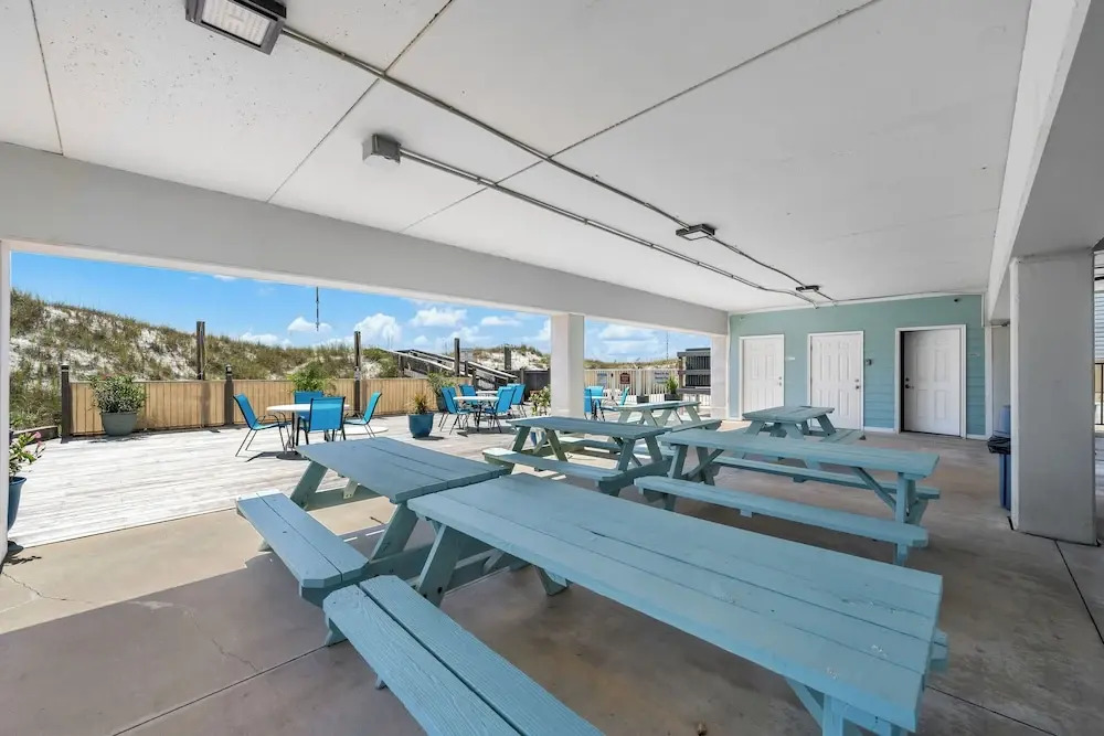 Romar Beach 203