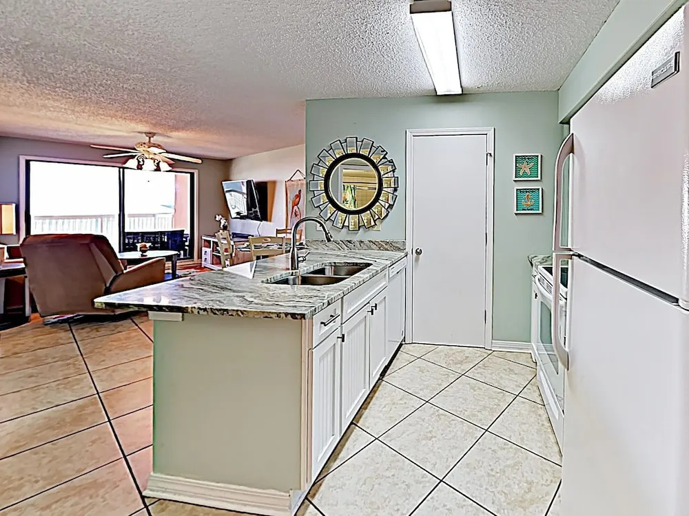 New Listing! Beachside Beauty W/ Pools & Hot Tub 2 Bedroom Condo