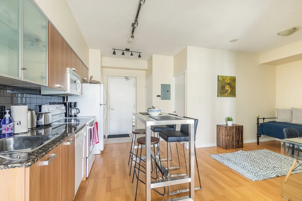Luxury 1BR Executive Style Condo