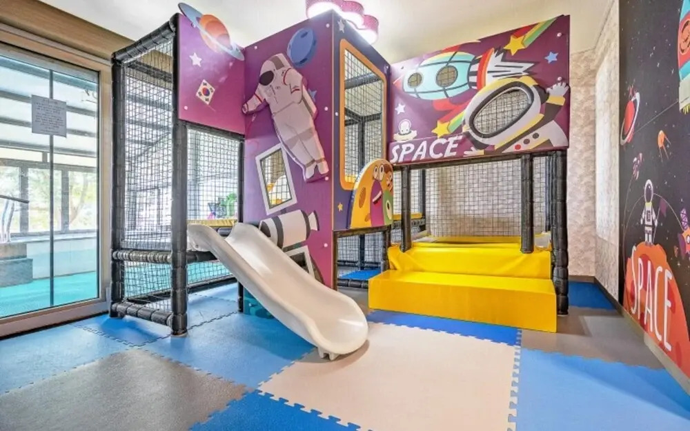 Daebudo Sunshine Kids Pool Villa