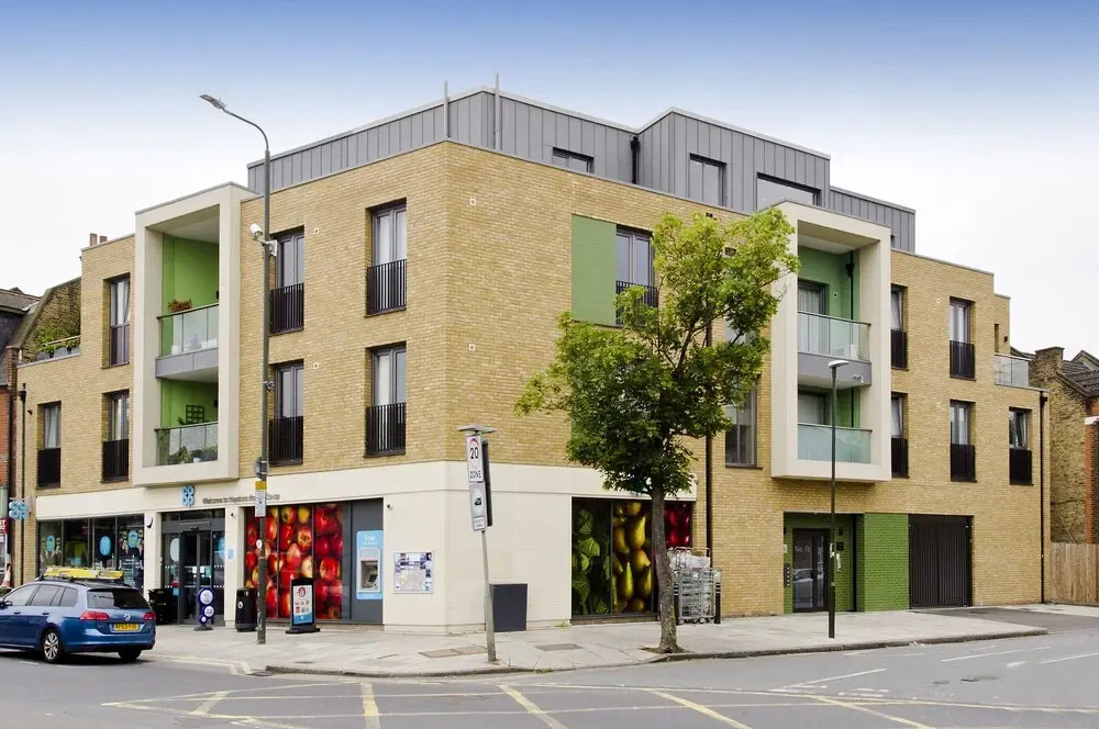 Fabulous 2-bed Penthouse, Wimbledon