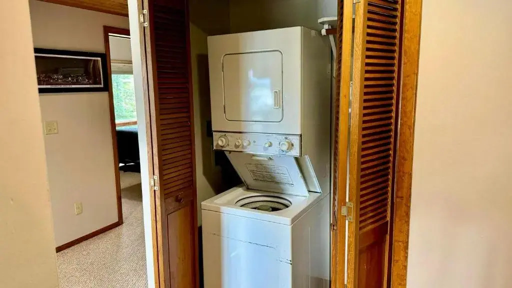 Lake Condo Big Sky Ski Resort - Heated Pool Access