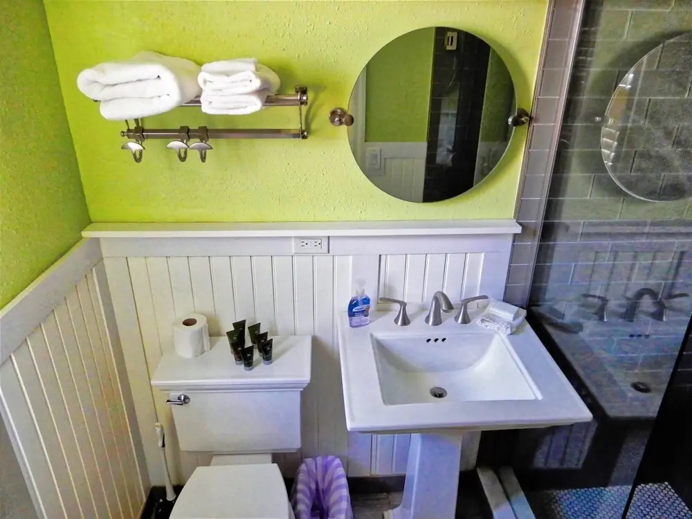 Coconut Grove Beach Resort Suite 2