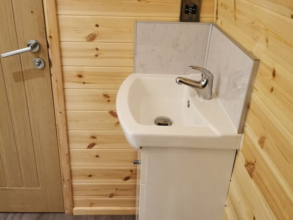 Lodge 1