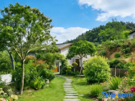 Shaoshan Love Shaoshan Talk · Mountain Scenery Courtyard Resort Garden B&B