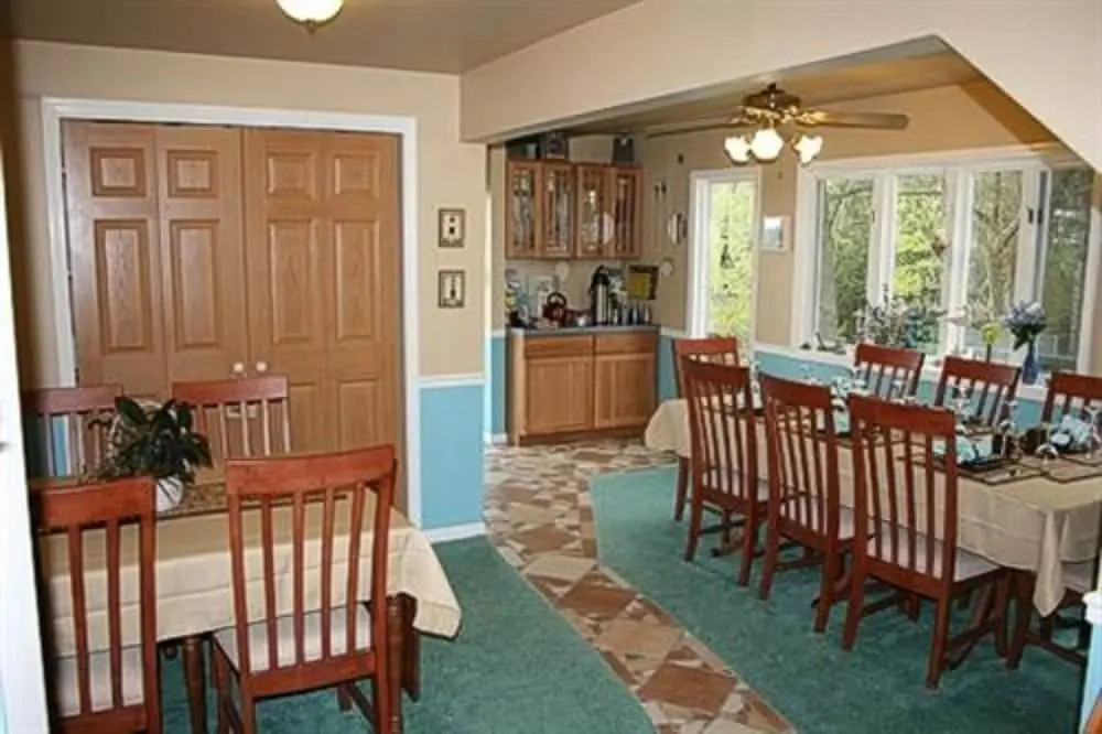 at the Waters Edge Bed & Breakfast