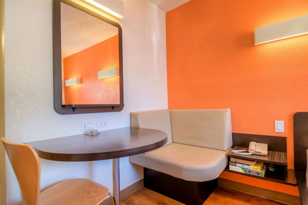 Motel 6 Las Vegas, NV - I-15 Stadium