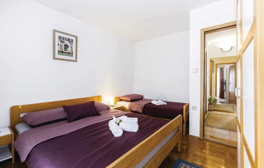 Beautiful Home in Selce With Wifi and 3 Bedrooms