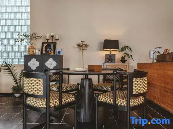 Mu Yun Ting Feng・360° Sea View, Cangshan Sunset Cloud Breeze Resort (Dali Erhai Store)