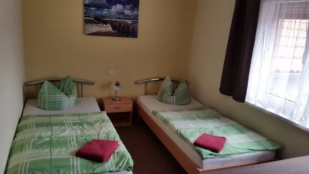 Pension am Schrotturm Bed & Breakfast
