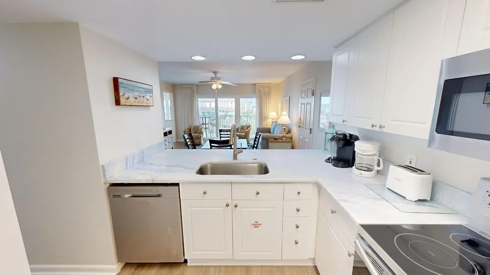 Seacrest 515b 2 Bedroom Condo by RedAwning