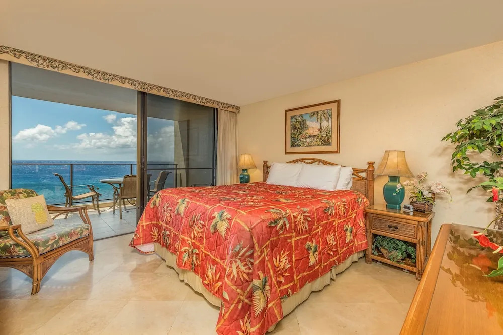 Mahana Resort #1017 1 Bedroom Condo by RedAwning