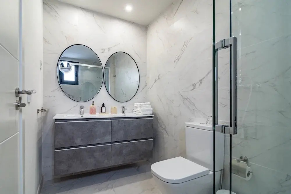 Le2c- Luxury, New-build Apartment near the beach