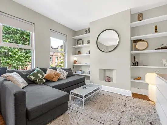 Unique 2 bedroom Flat in Heart of Walthamstow