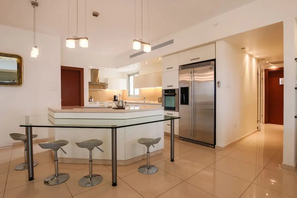 Luxury Family Getaway in Ramat Aviv