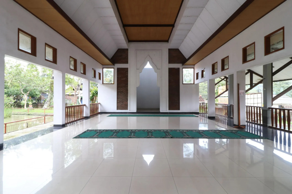 Kampung Pa'go Resort Hotel