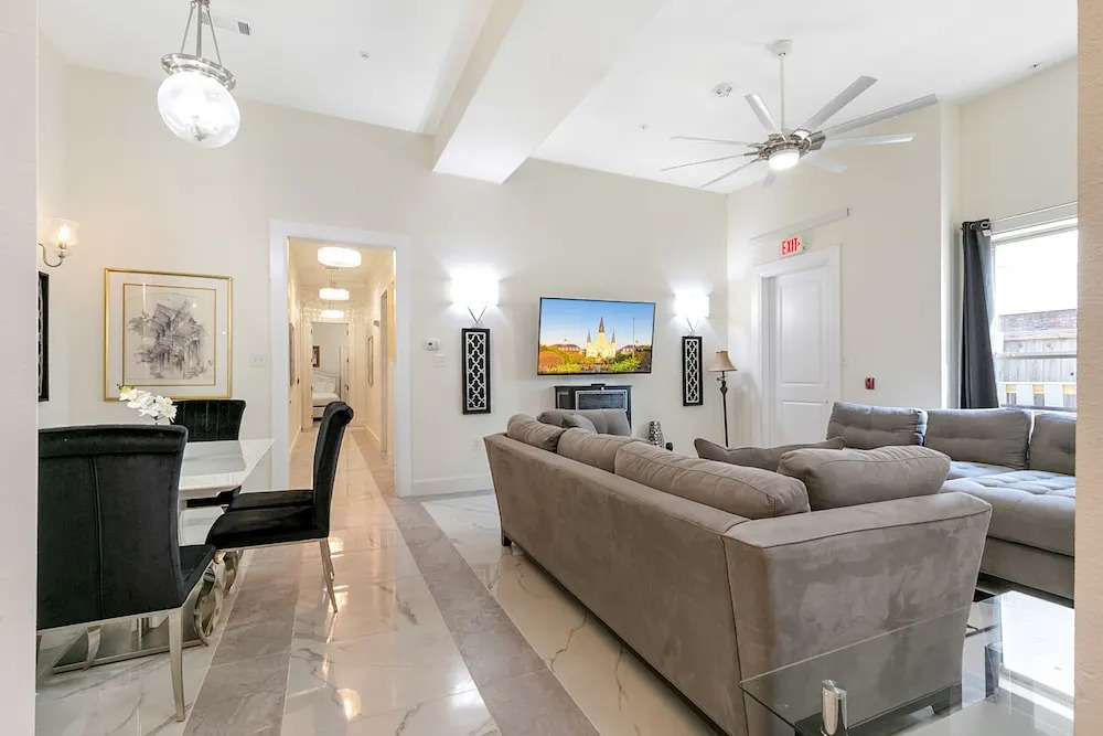 Breathtaking Condos Near French Quarter