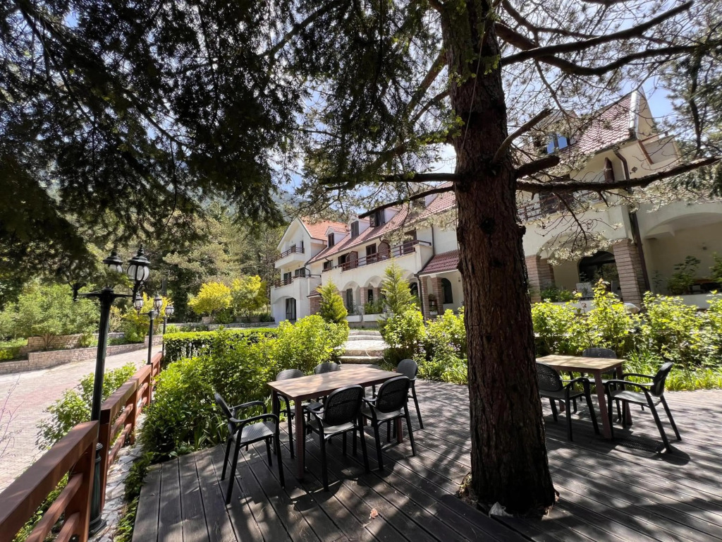 Hotel Alpin Llogara