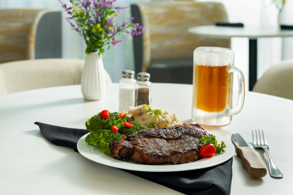 Holiday Inn Boise Airport by IHG