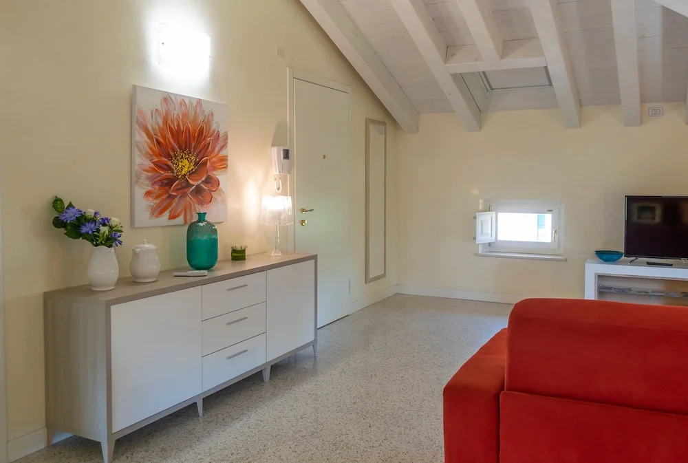 Juliet House