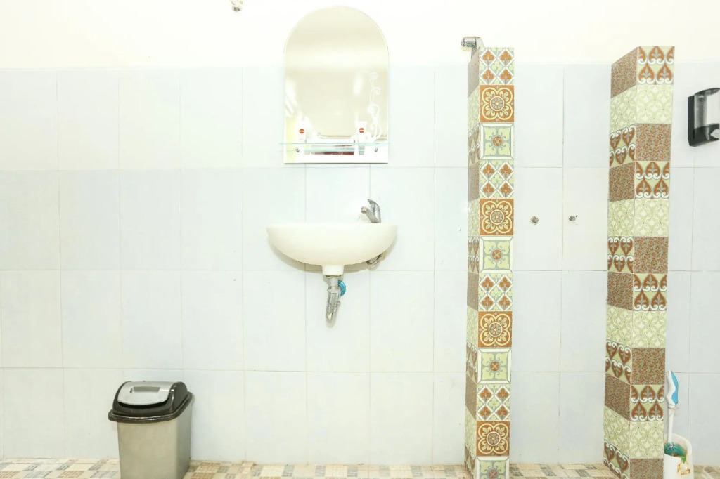 OYO 1230 Kampoeng Osing Syariah Guesthouse