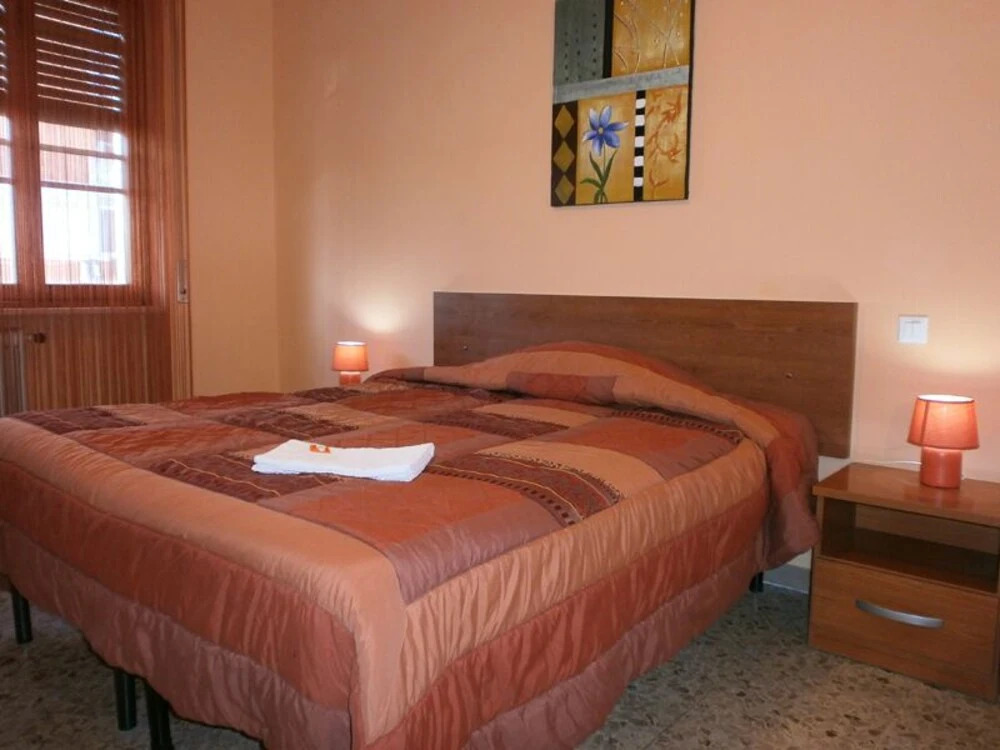 Airport Pisa Rooms - Self Economy