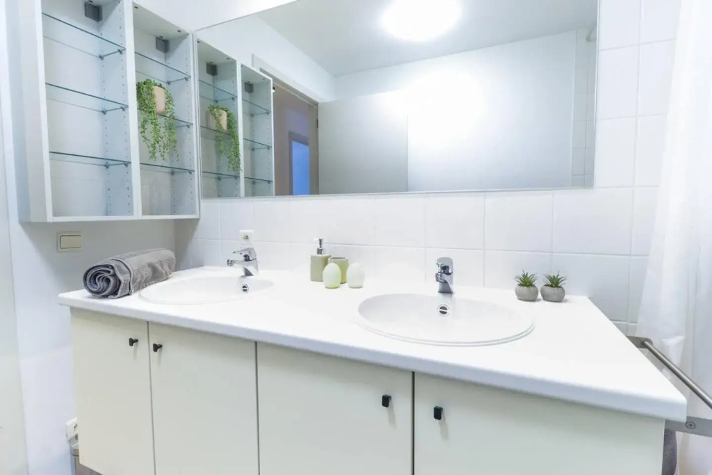 Bright & Cosy Apartment on the riverside in the Hip&Trendy Antwerp South City Center