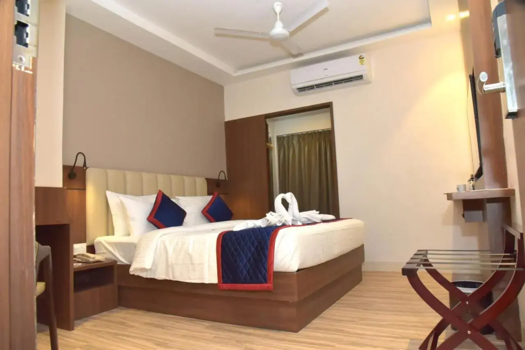 Zip by Spree Hotels Shirdi - Walkable Distance from Sai Baba Temple