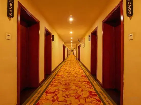 GreenTree Inn Tianjin First Center Hospital Subway Station Shell Hotel