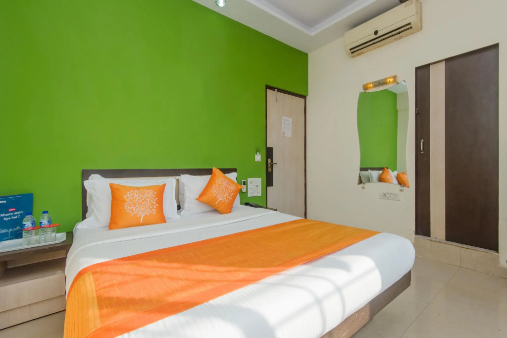 Hotel airport annex