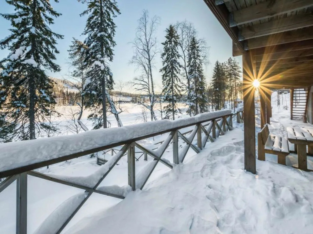 Uulanlinna b Paritalo Komula