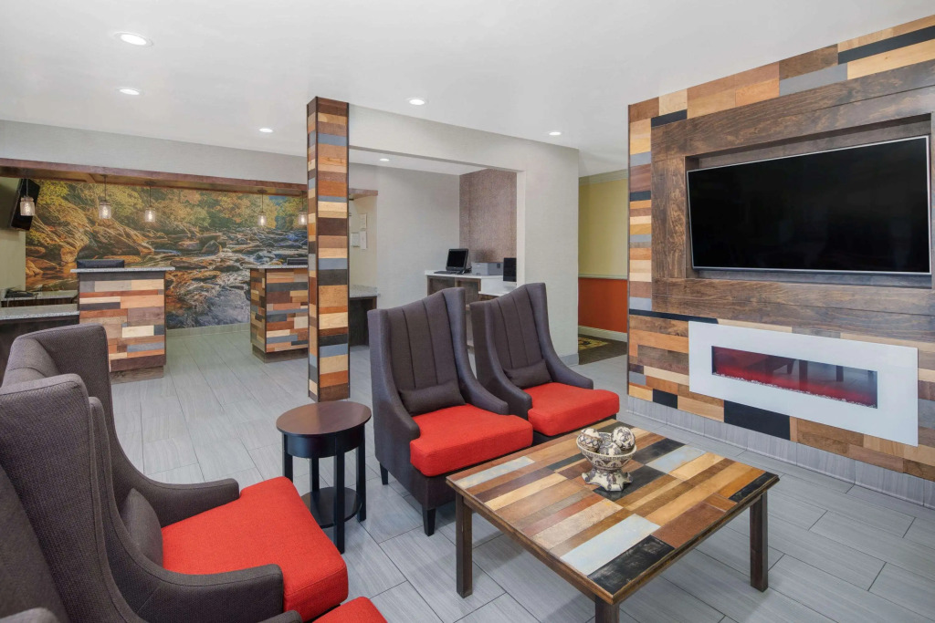 La Quinta Inn by Wyndham Calhoun South I-75