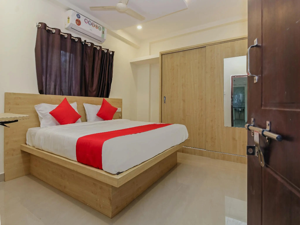 OYO 37762 P Homes