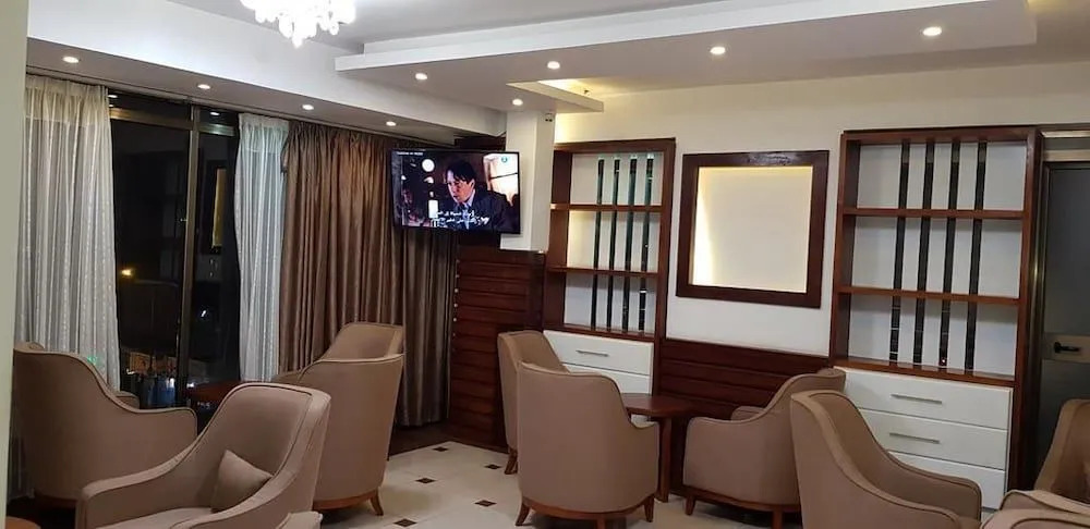 Mosy Hotel