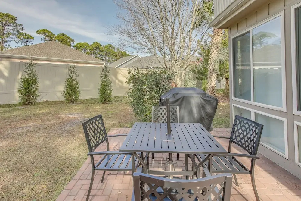 1 Mi to Ocean: North Myrtle Beach Townhome