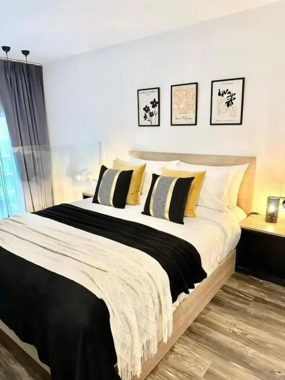 1BR Loft Pool Gym  Walk to Naiharn C181