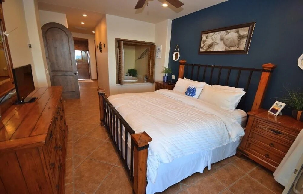 Coastal Condo Water Views-bella Sirena s Oasis by the sea