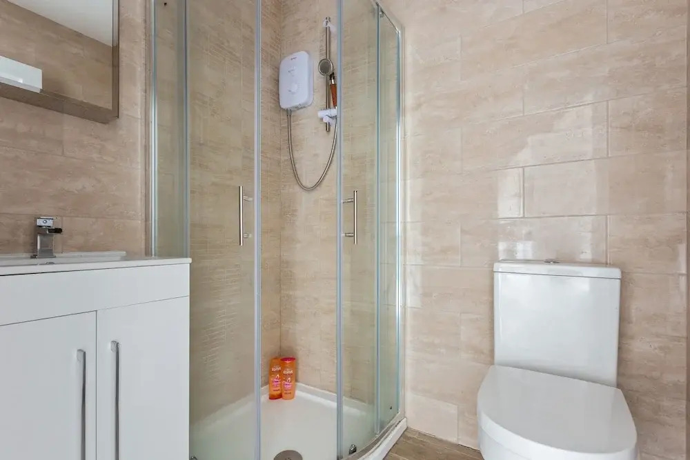 Modern Executive Apartment Peterborough